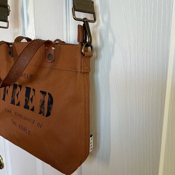 FEED CANVAS ELEANOR CROSSBODY
BAG - Picture 5 of 12